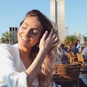 Meet your Posher, Olivia